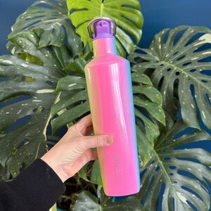 Brumate rehydration rainbow glitter water bottle
